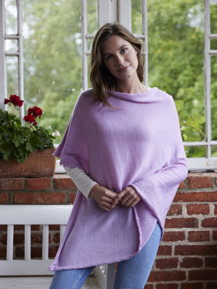 Der neue leichte Strickponcho für den Sommer